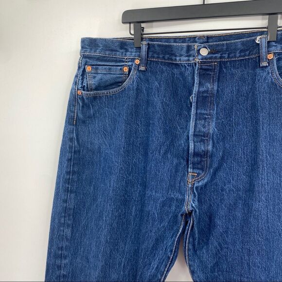 Levi's Men's Vintage Button Placket Straight Leg Medium Wash Denim Jeans - Picture 3 of 9